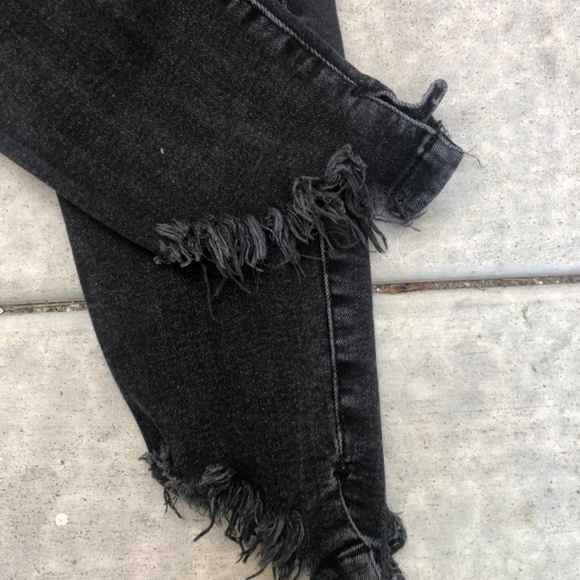 ZARA Black Destroyed Frayed hem Skinny Jeans - Picture 3 of 4